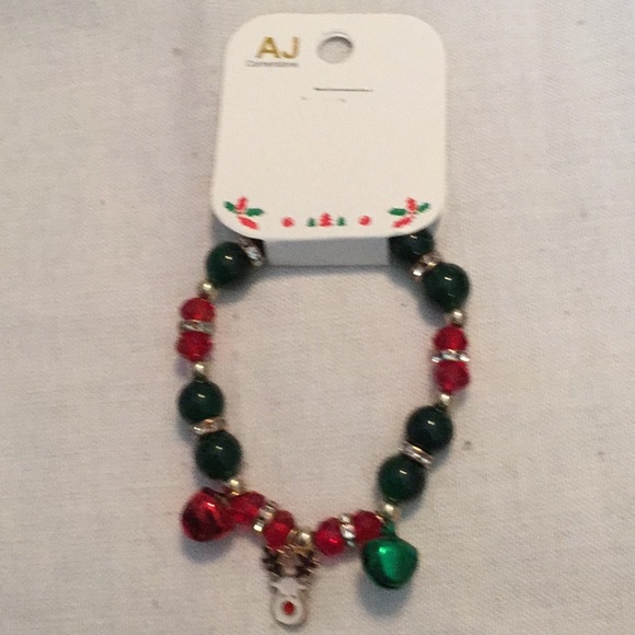 🎄NWT Holiday Reindeer Gorgeous Rhinestone Elastic Bracelet Closet Must Have 🎄 - Picture 8 of 8